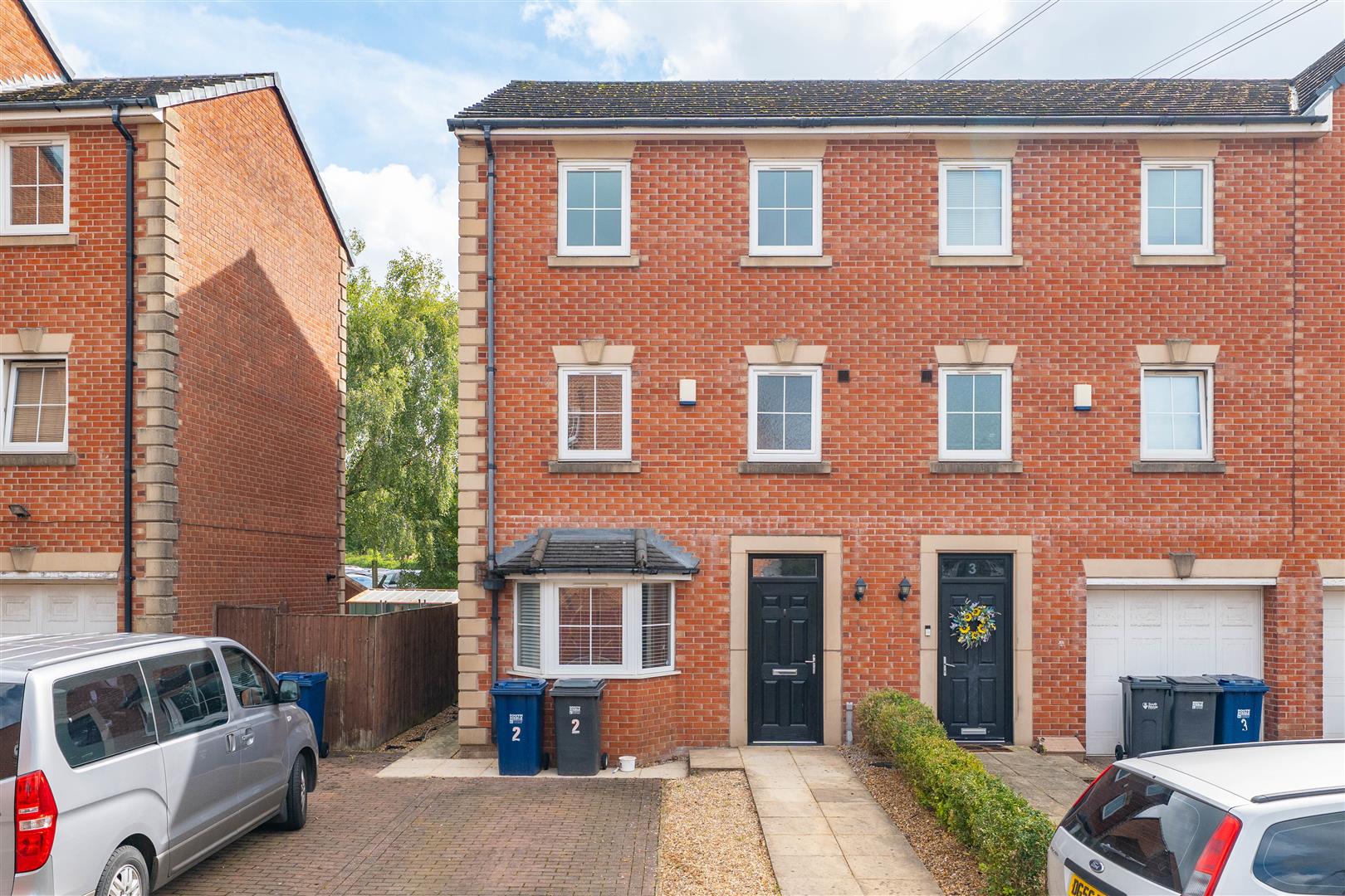 5 bed property in Tramway Lane, Preston